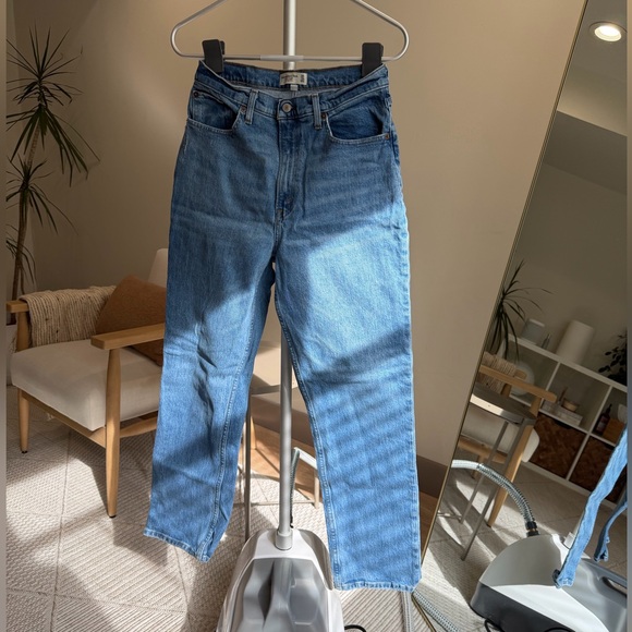 Abercrombie & Fitch Denim - Abercrombie 90s Straight Ultra High Rise Jeans 30R - Curve Love